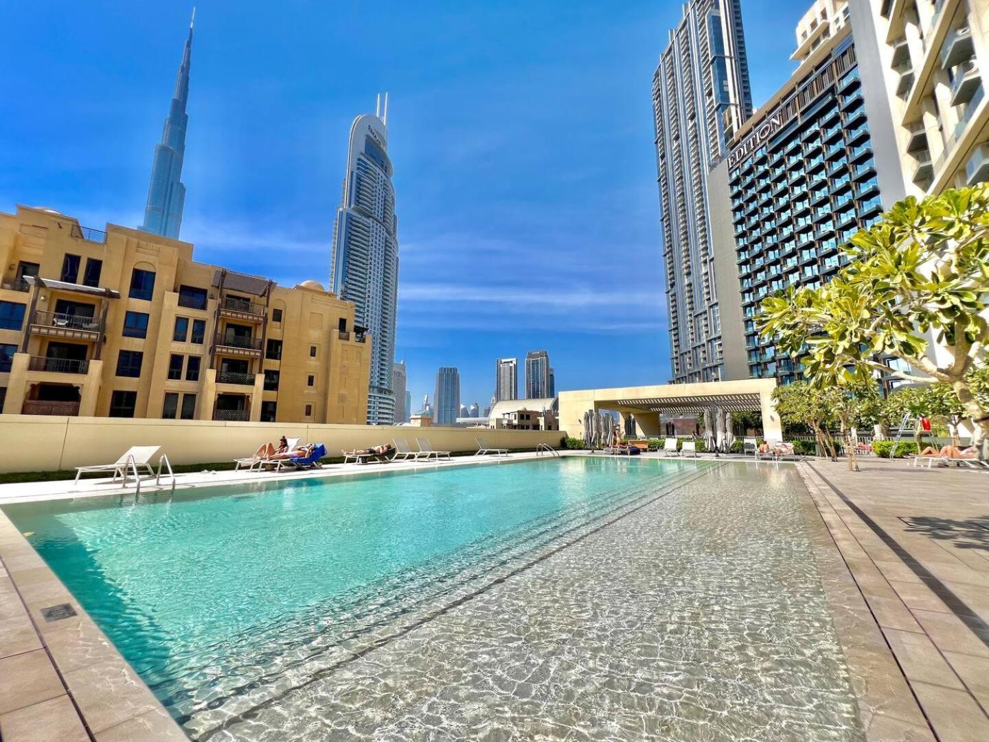 Cosmic Sky High Floor 1br- Mall Access By Maxx Value Homes
