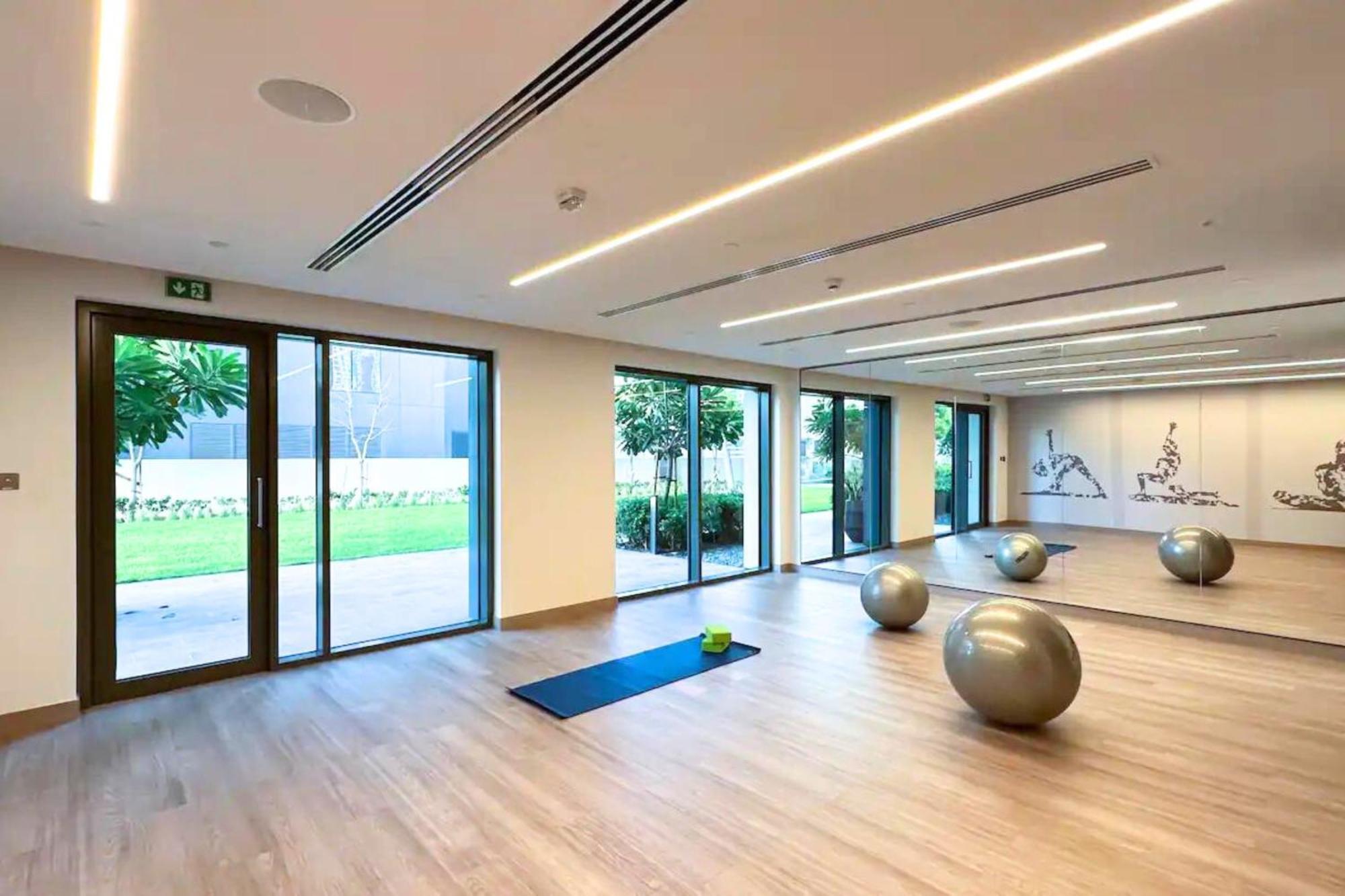 Cosmic Sky High Floor 1br- Mall Access By Maxx Value Homes Apartment *