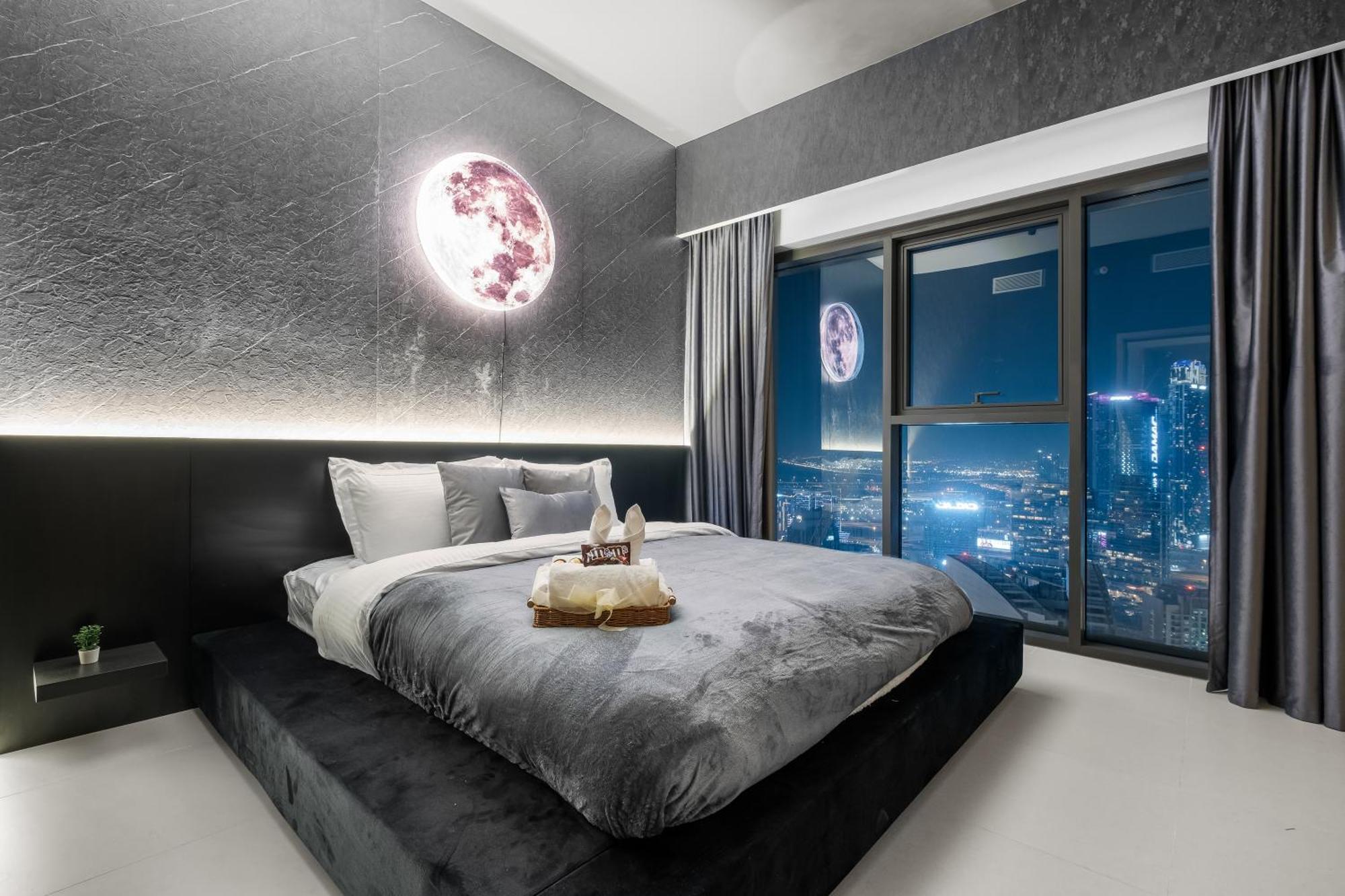 Apartment Cosmic Sky High Floor 1br- Mall Access By Maxx Value Homes