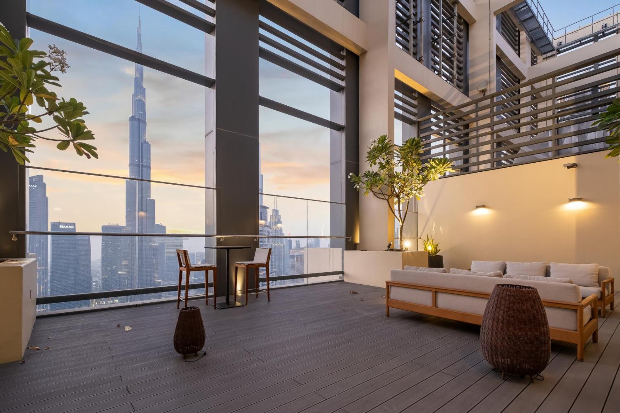 Apartment Cosmic Sky High Floor 1br- Mall Access By Maxx Value Homes Dubai