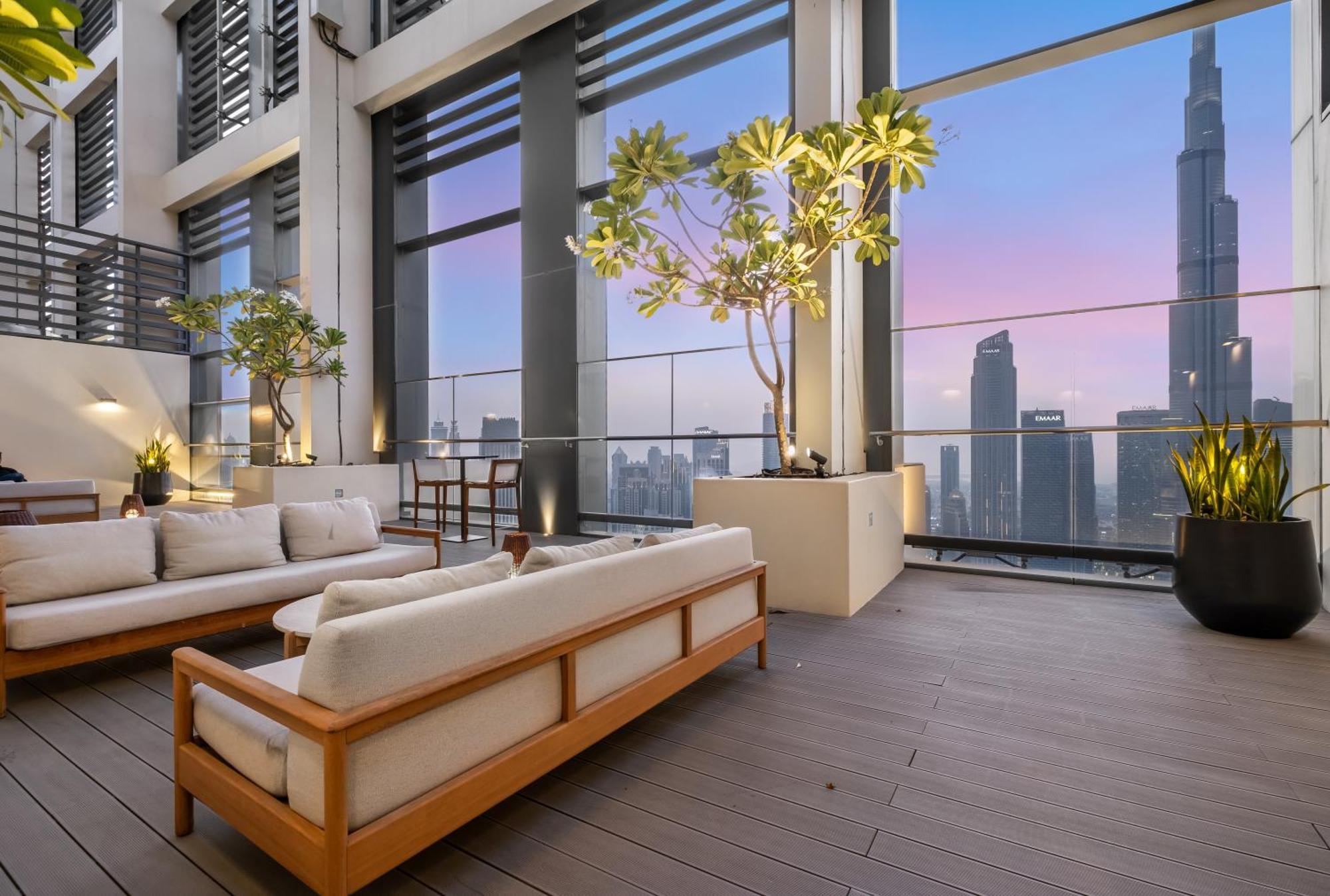 Cosmic Sky High Floor 1br- Mall Access By Maxx Value Homes Apartment